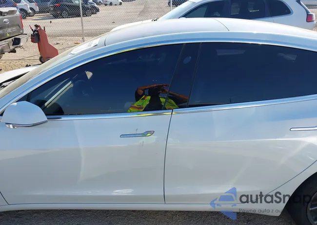 5YJ3E1EA8JF035250: 43345493