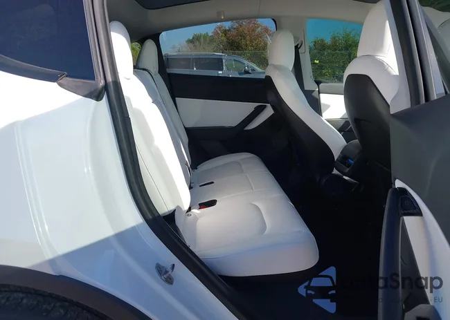 5YJYGDEE6MF139180: 43345582