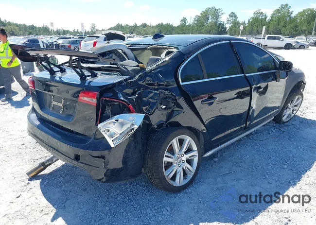 YV1622FS1C2058064: 43346767