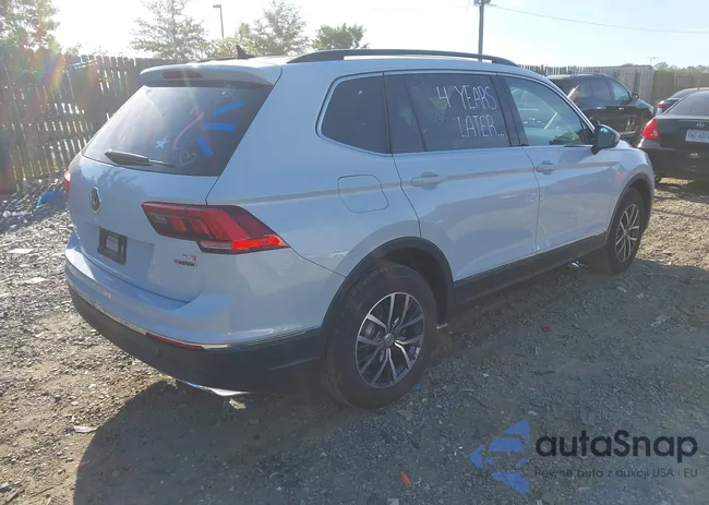 3VV2B7AX1JM208265: 43347117