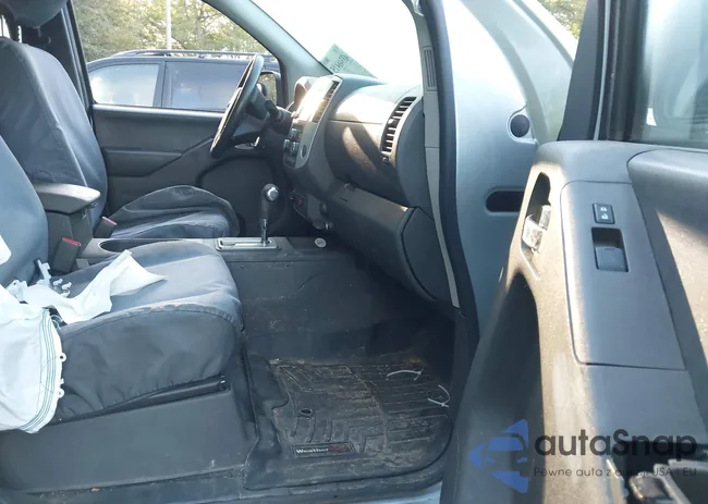 1N6AD0CW6KN748439: 43346415