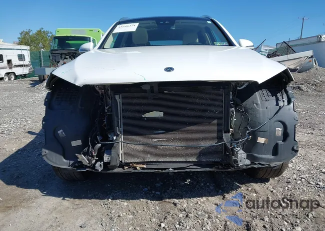 W1N0G8EB8NG088825: 43346474