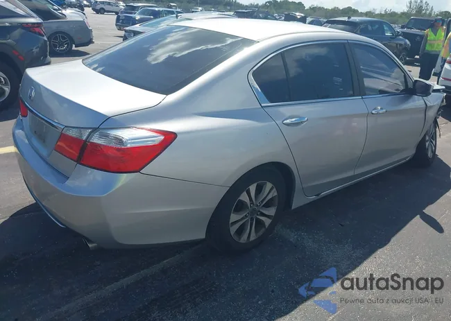 1HGCR2F37DA211195: 43347748