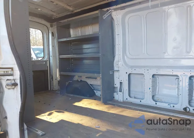 1FTYR2CM4HKA18343: 43347663