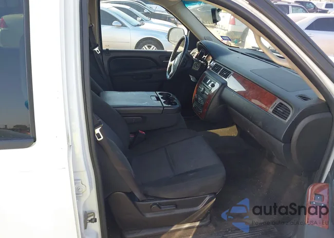 1GNSCAE04BR143120: 43348826