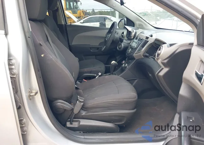 1G1JC6SH9F4164469: 43348968