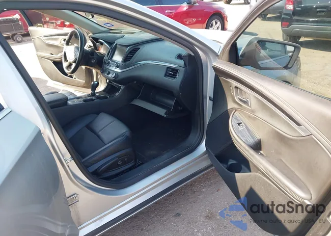 2G1105SA8H9132618: 43349104