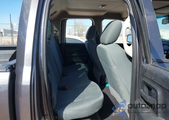 1C6RR6FG5JS330587: 43349222