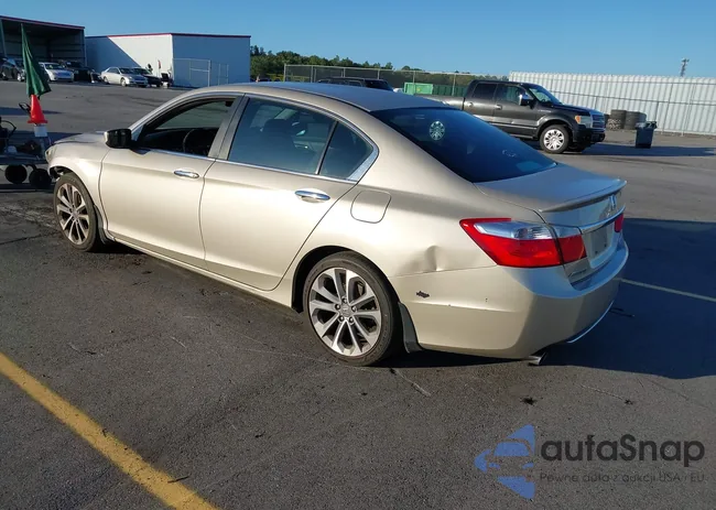 1HGCR2F57DA099032: 43349252