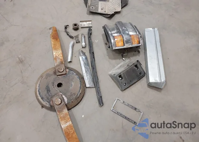 1GC1KWE85FF566113: 43348467