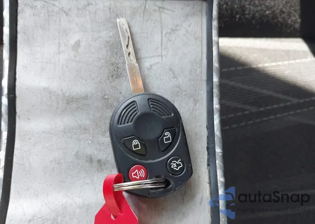 1FADP3KE7GL335584: 43348654