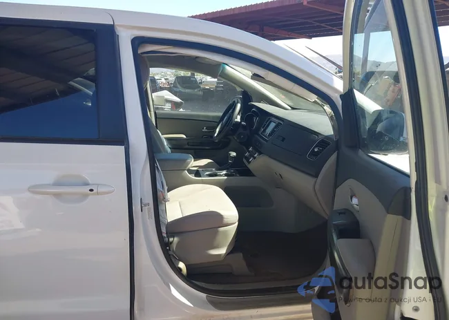 KNDMB5C12M6673193: 43348661