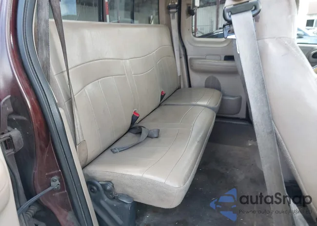 1FTRX07L1YKB16911: 43348677