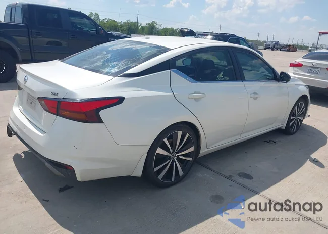 1N4BL4CV0KC188945: 43349937