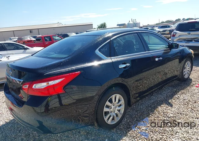 1N4AL3AP3HC276441: 43350216