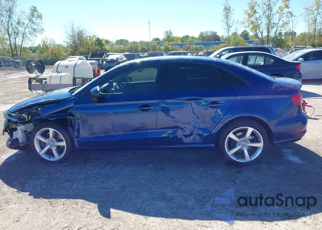 WAUBFGFFXF1008313: 43350258