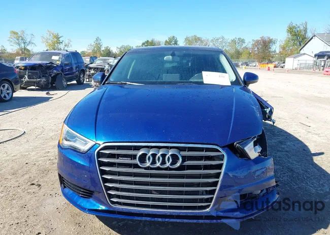 WAUBFGFFXF1008313: 43350258