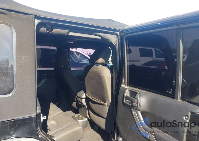 1C4BJWDG9GL305554: 43349335