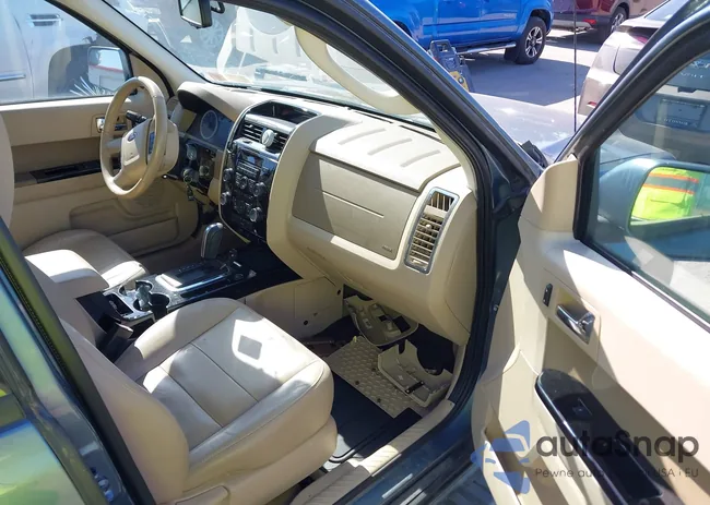 1FMCU9E75AKC87669: 43349630