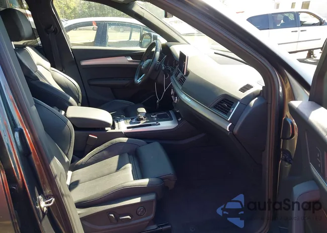 WA1C4BFY8J2043740: 43350771