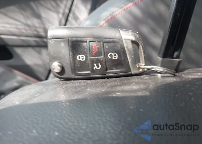 3VW4T7AU2FM100588: 43350825