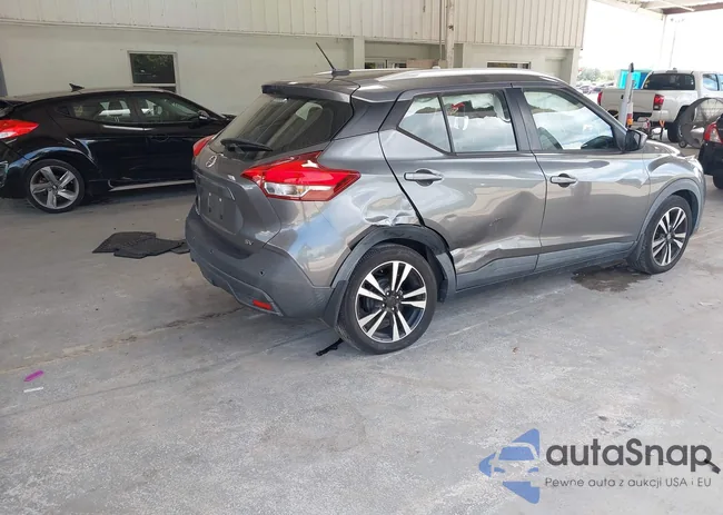 3N1CP5CV9LL556878: 43350922