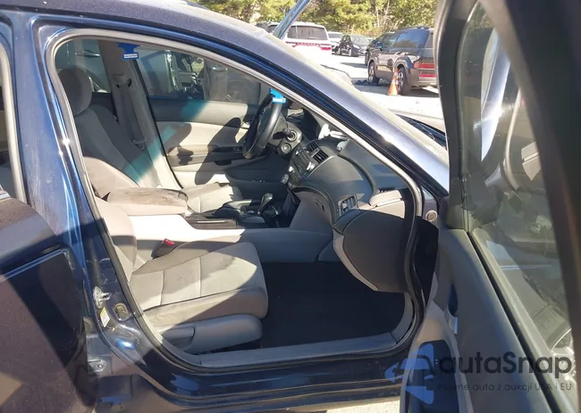 1HGCP26359A177058: 43351018