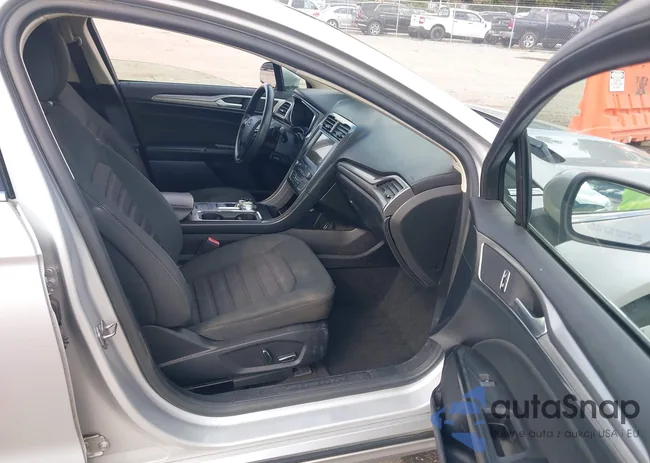 3FA6P0HD7KR194855: 43351035