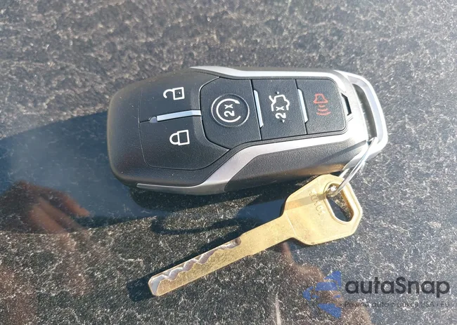 3FA6P0D91ER162439: 43351204