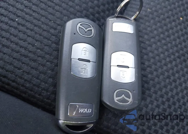 JM3KE4CY6G0671189: 43350538