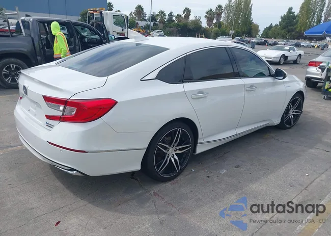 1HGCV3F94NA025721: 43351695