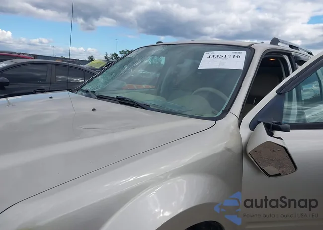 1FMCU0EG5CKB75145: 43351716