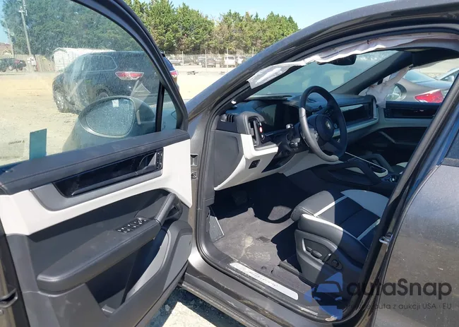 WP1BA2AY5SDA30868: 43351744