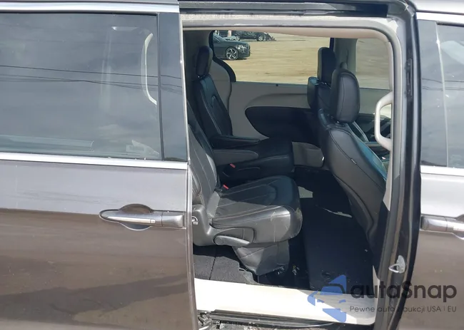 2C4RC1BG9JR233607: 43351956