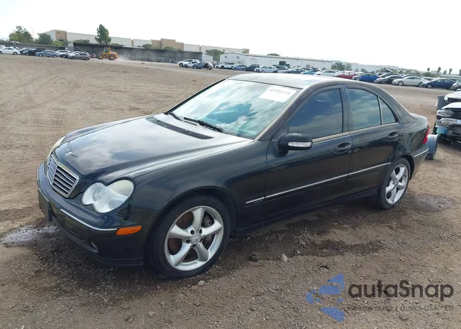 WDBRF40J84A643409: 43352118