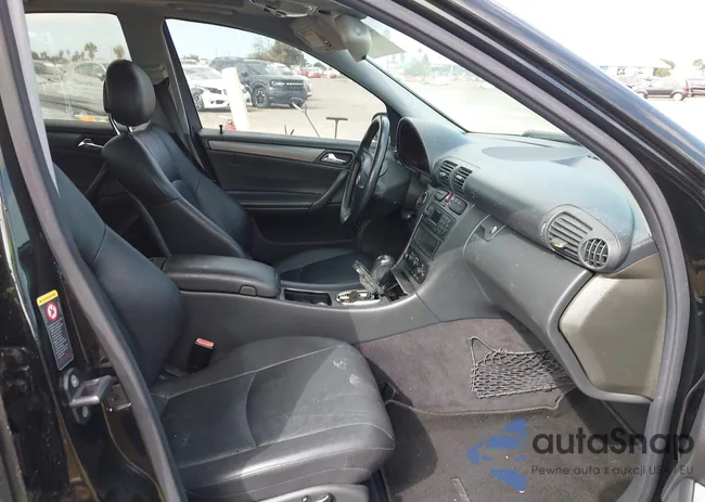 WDBRF40J84A643409: 43352118