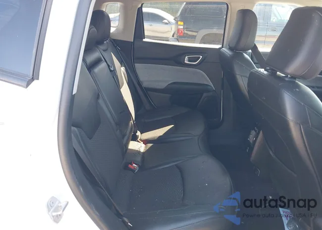 3C4NJDBB9NT136470: 43351292