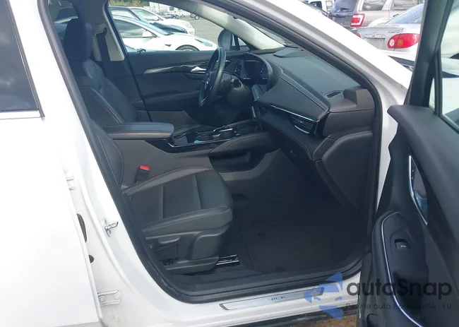 LRBFZME42RD076276: 43352888