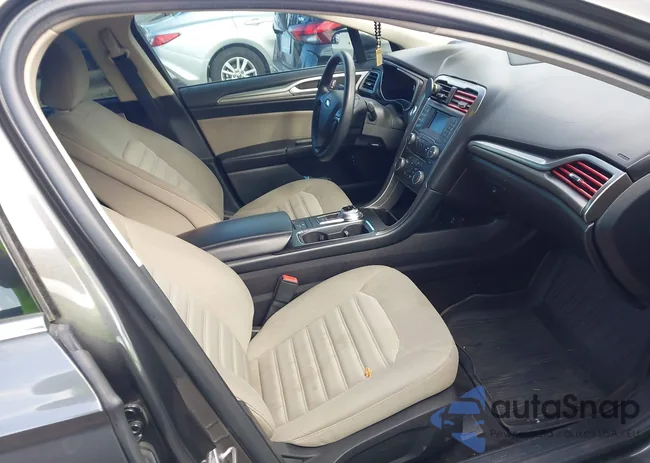 3FA6P0UU4HR217572: 43353138