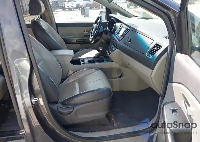 KNDMB5C14H6280849: 43352292