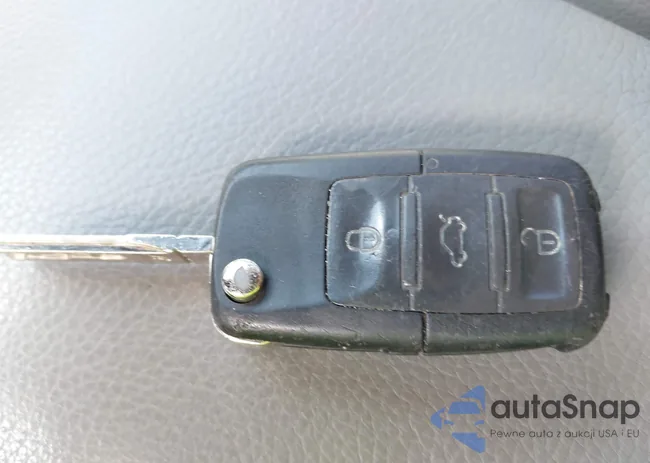 3VWEG81K87M184446: 43352386