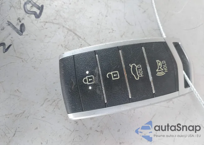 KMHG34JA2HU033165: 43352442