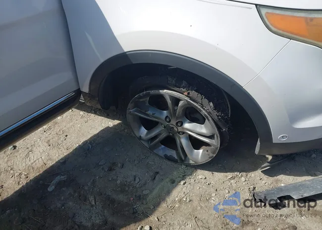 1FMHK7F86BGA14204: 43352540