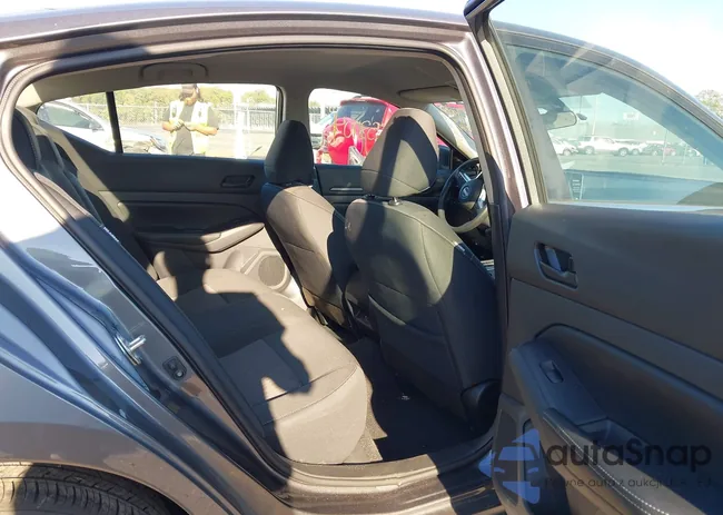 1N4BL4DW8RN429172: 43353704