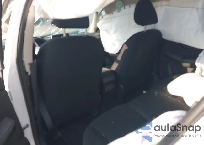 3N1AB8CV2SY320467: 43353864