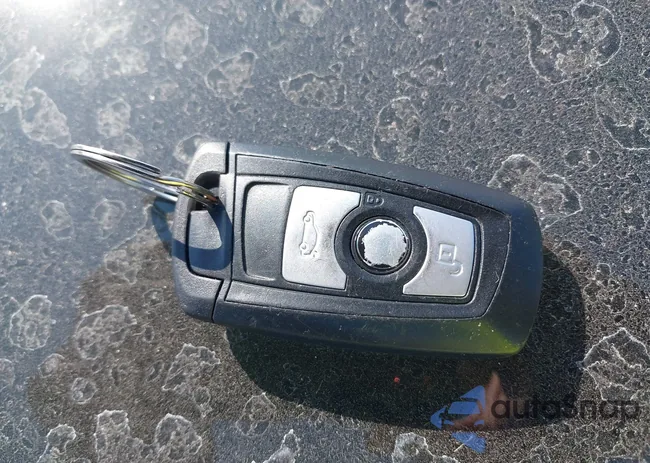 WBA4C9C56FD330986: 43353910