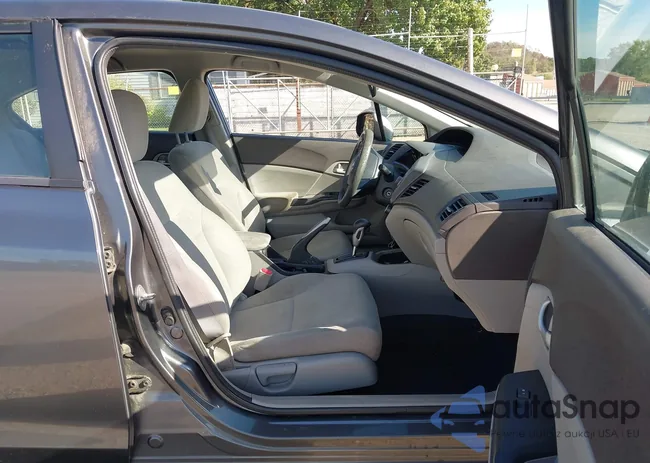 2HGFB2F55CH581659: 43353302