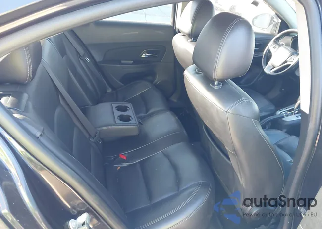 1G1PE5SB0E7338811: 43353467