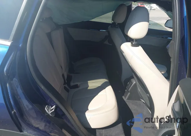 WBXHT3C33GP888698: 43353643