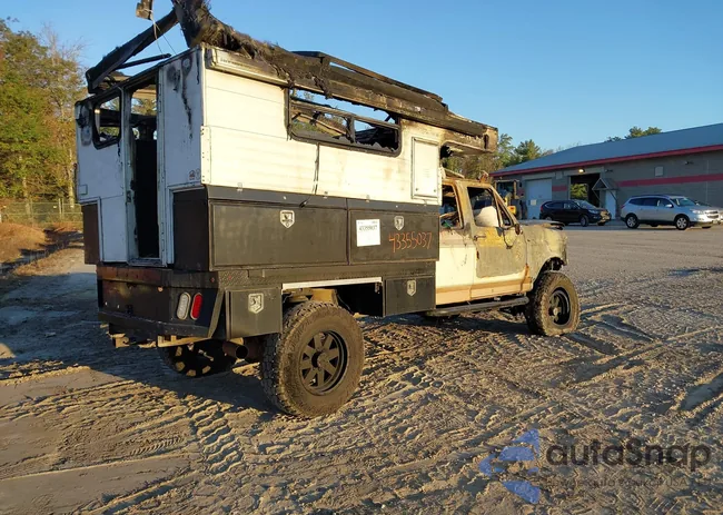 1FTHX26F3SKB73895: 43355037